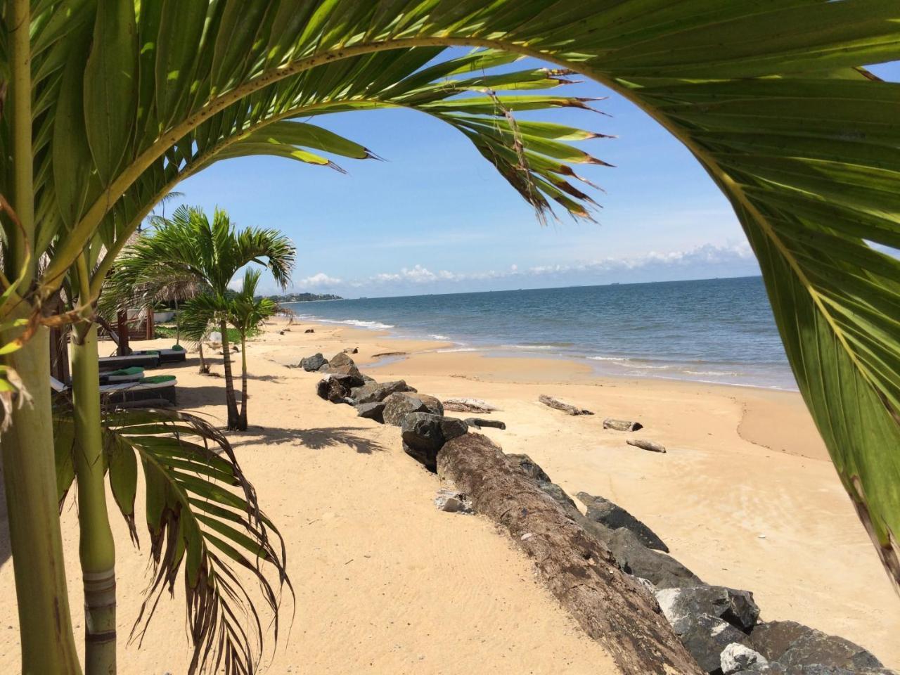 Residence Hoteliere Du Phare Libreville Exterior foto